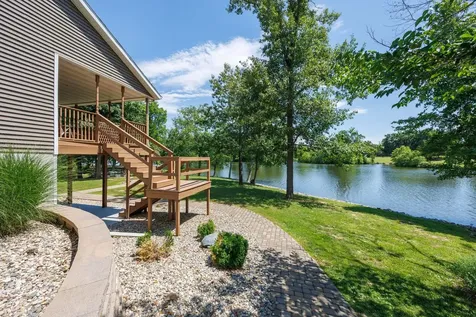 10829 Clubview Court Benton IL 62812