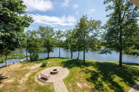 10829 Clubview Court Benton IL 62812