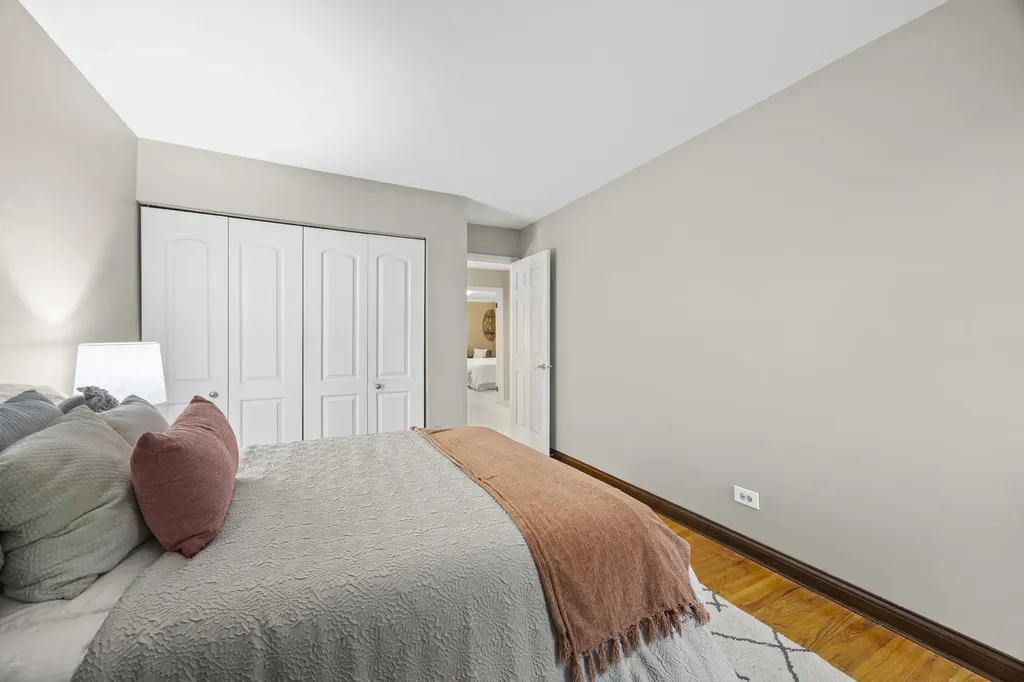 1 Maple Tree Court Elmhurst IL 60126