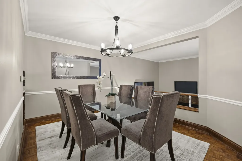 1 Maple Tree Court Elmhurst IL 60126