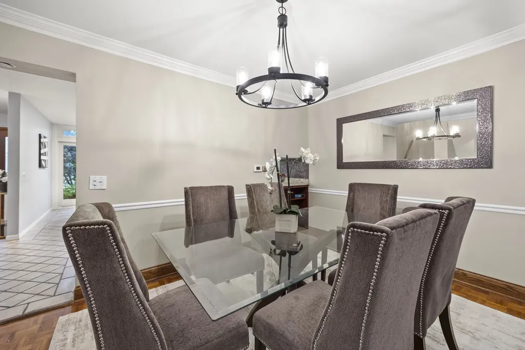 1 Maple Tree Court Elmhurst IL 60126