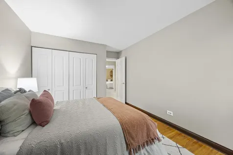 1 Maple Tree Court Elmhurst IL 60126