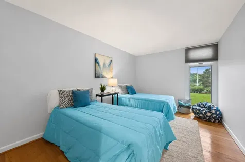 1 Maple Tree Court Elmhurst IL 60126