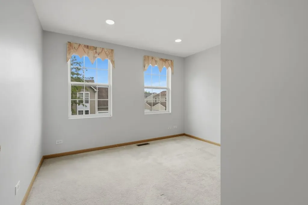 1758 Edith Lane Aurora IL 60504