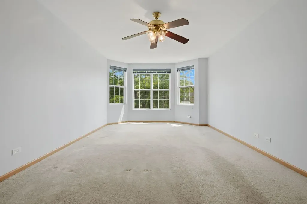 1758 Edith Lane Aurora IL 60504