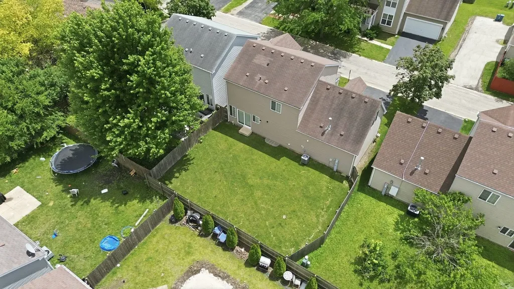 1758 Edith Lane Aurora IL 60504