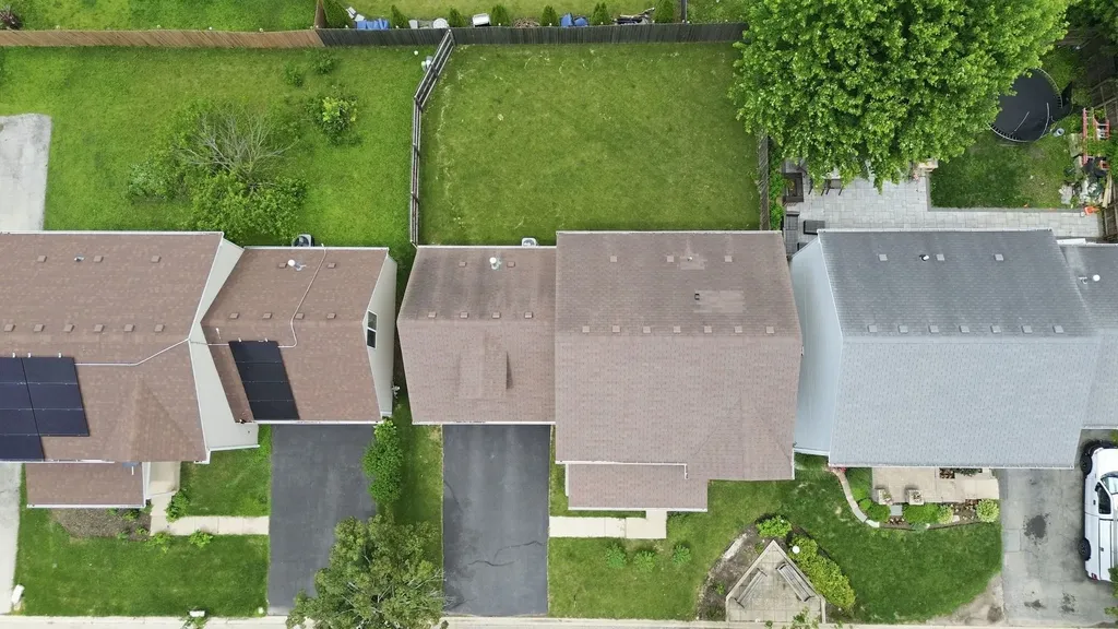 1758 Edith Lane Aurora IL 60504
