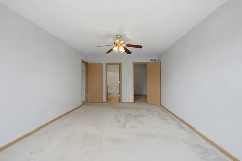 1758 Edith Lane Aurora IL 60504
