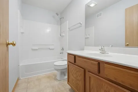 1758 Edith Lane Aurora IL 60504