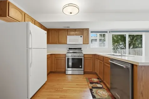 1758 Edith Lane Aurora IL 60504