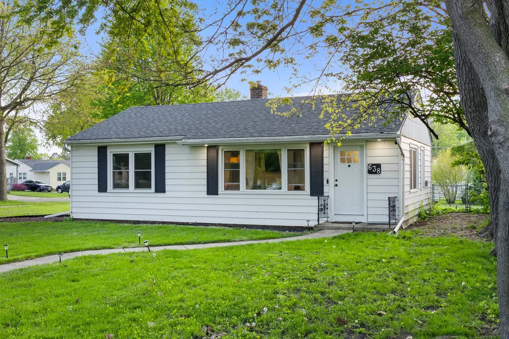 638 North Lombard Avenue Lombard IL 60148