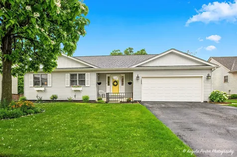 1642 Wheeler Street Woodstock IL 60098