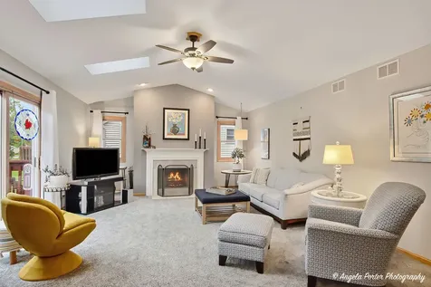 1642 Wheeler Street Woodstock IL 60098