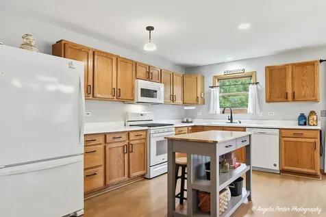 1642 Wheeler Street Woodstock IL 60098