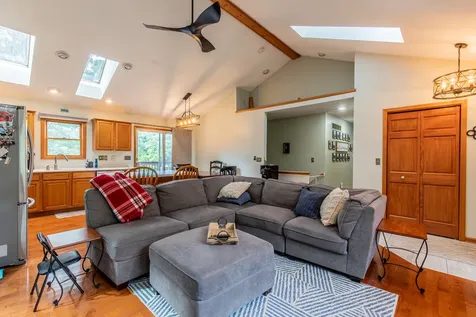19 Chairtree Court Putnam IL 61560