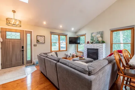 19 Chairtree Court Putnam IL 61560