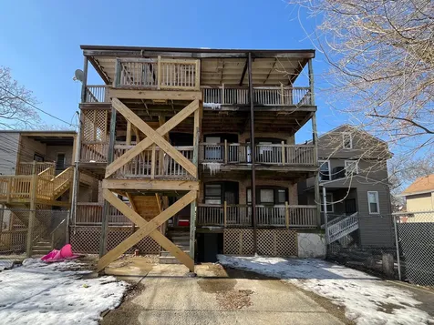 7721 South Peoria Street Chicago IL 60620