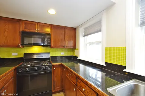 4101 West Oakdale Avenue Chicago IL 60641