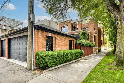 1852 West Wellington Avenue Chicago IL 60657
