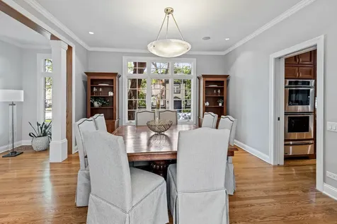 1852 West Wellington Avenue Chicago IL 60657