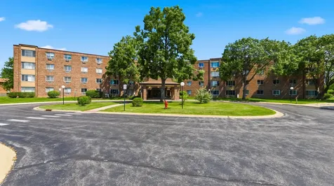 1880 Bonnie Lane Hoffman Estates IL 60169