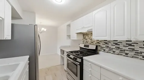 1880 Bonnie Lane Hoffman Estates IL 60169