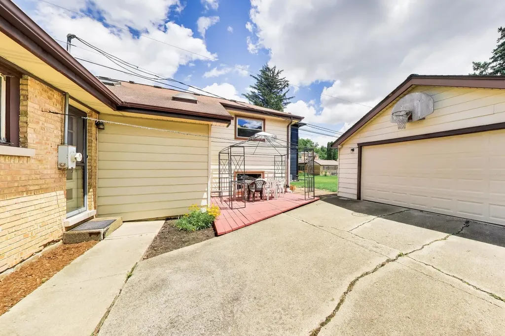 336 West Fremont Avenue Elmhurst IL 60126