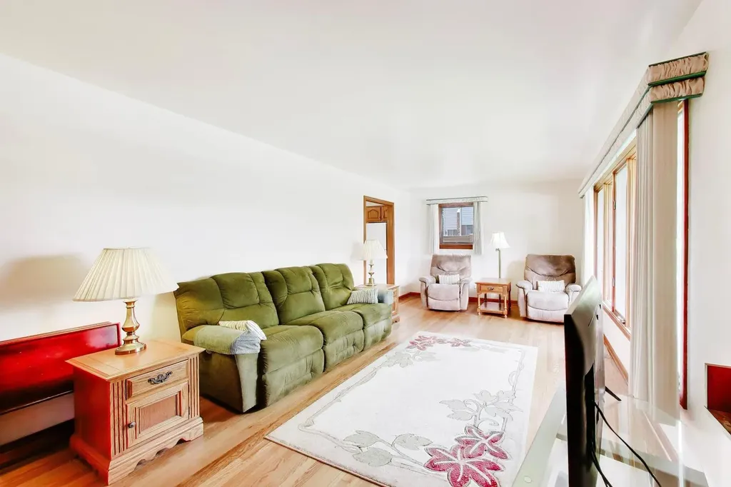 336 West Fremont Avenue Elmhurst IL 60126