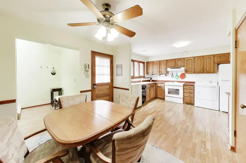 336 West Fremont Avenue Elmhurst IL 60126
