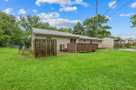 9011 West Sunset Drive Wonder Lake IL 60097