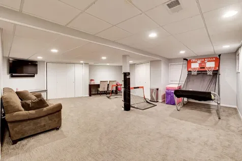 395 Cedar Avenue Highland Park IL 60035