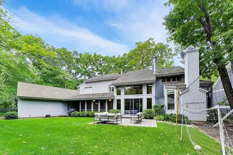 395 Cedar Avenue Highland Park IL 60035