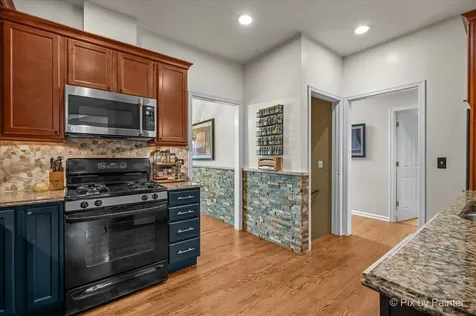 151 Center Street Crystal Lake IL 60014