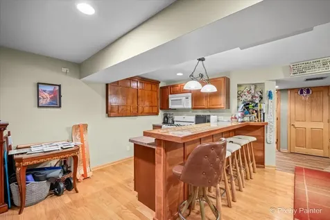 151 Center Street Crystal Lake IL 60014