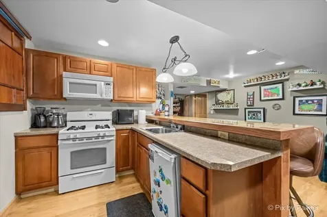 151 Center Street Crystal Lake IL 60014