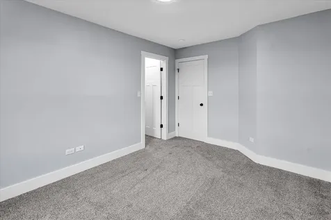 2080 Waters Edge Drive Minooka IL 60447