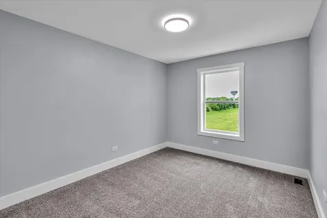 2080 Waters Edge Drive Minooka IL 60447