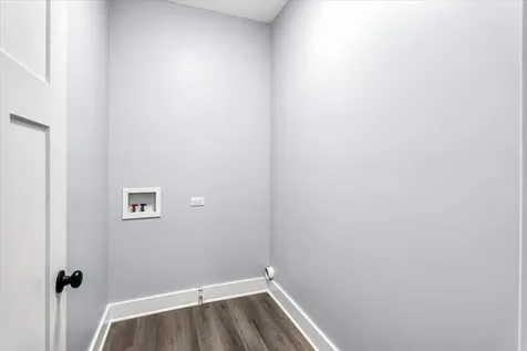 2080 Waters Edge Drive Minooka IL 60447