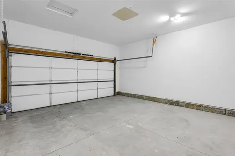 2080 Waters Edge Drive Minooka IL 60447