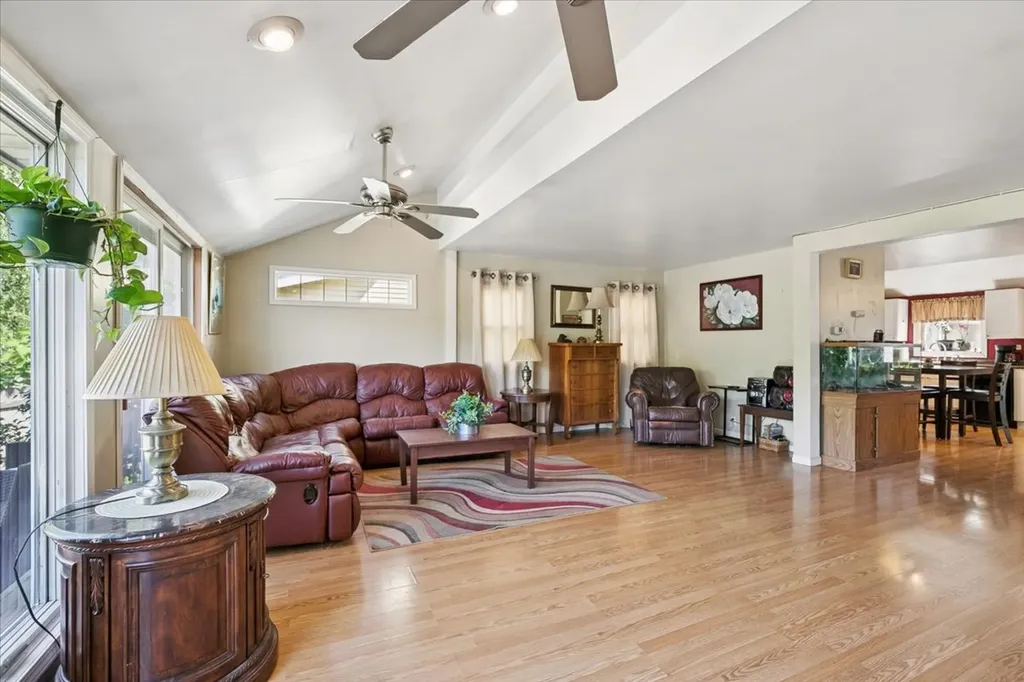 42515 North Forest Lane Antioch IL 60002
