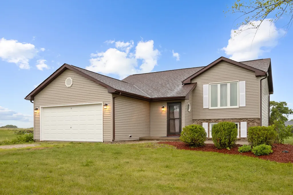 3765 North Il State Route 71 Sheridan IL 60551