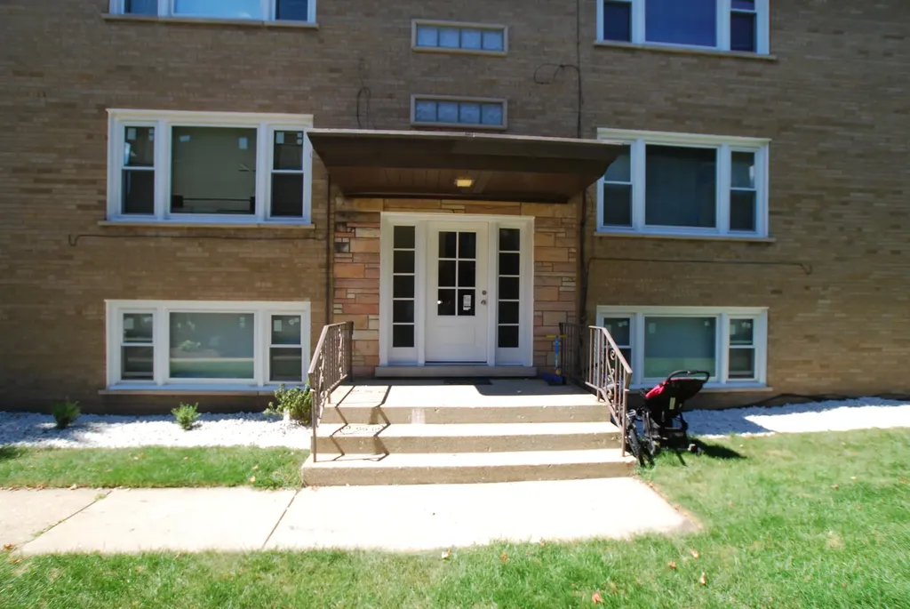 7816 West 26th Street North Riverside IL 60546