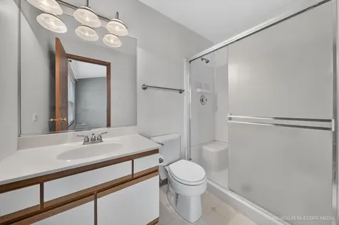 738 Silk Oak Lane Crystal Lake IL 60014