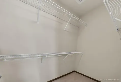 738 Silk Oak Lane Crystal Lake IL 60014