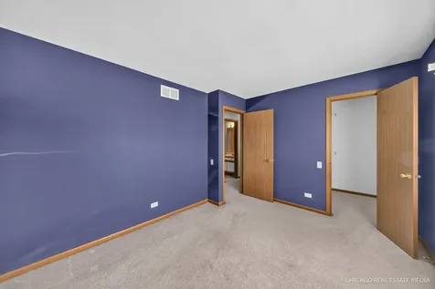 738 Silk Oak Lane Crystal Lake IL 60014