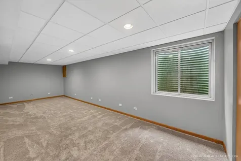 738 Silk Oak Lane Crystal Lake IL 60014