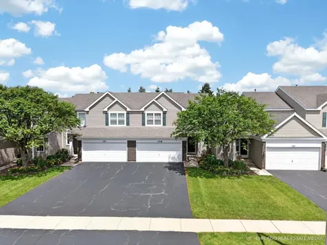738 Silk Oak Lane Crystal Lake IL 60014