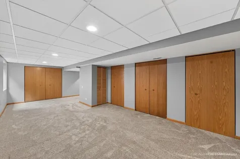 738 Silk Oak Lane Crystal Lake IL 60014