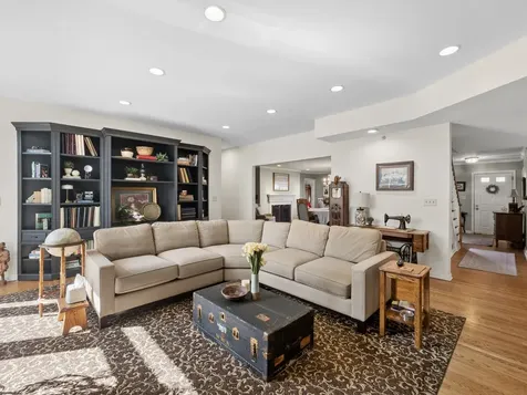 819 South Beverly Lane Arlington Heights IL 60005