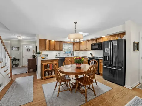 819 South Beverly Lane Arlington Heights IL 60005